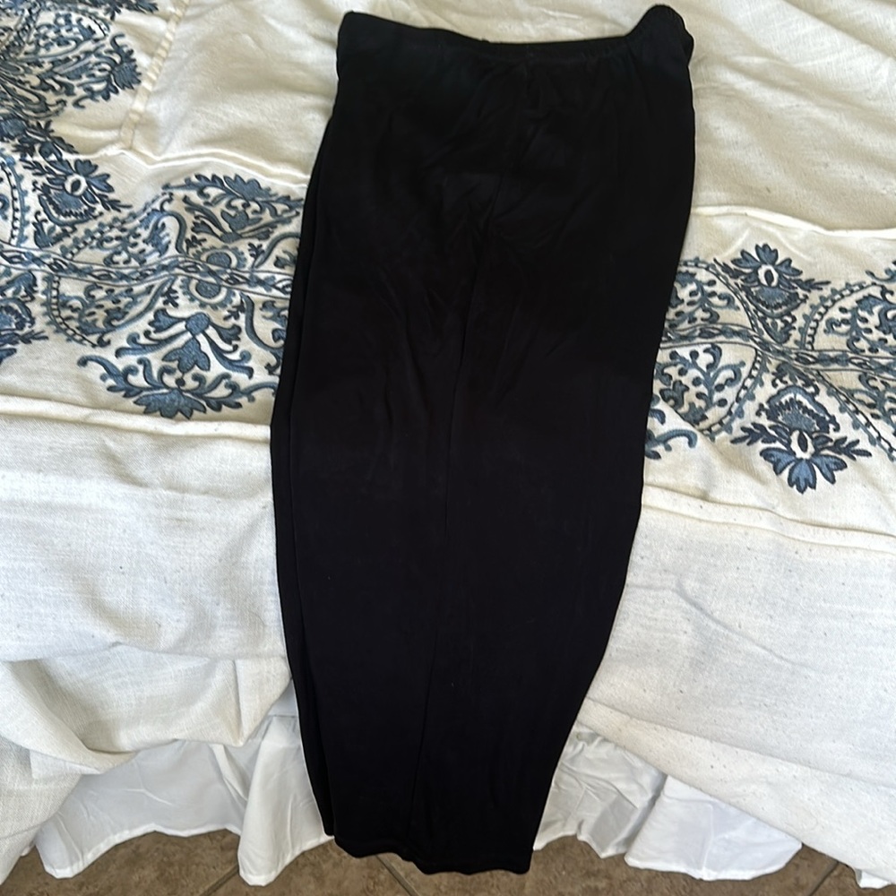 Chicos travelers size 1P black super comfy